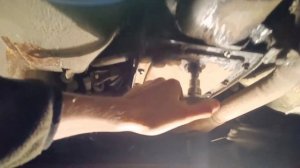 ЗАМЕНА МАСЛА в коробке и редукторе на классике ВАЗ 2106.