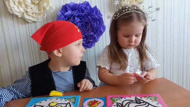 Пират Лёша и Снежинка Тая делают яркие картинки смотреть онлайн