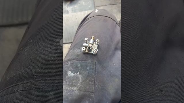 Замена ремкомплекта бензокраника Kawasaki KLR650A #KAWASAKI смотреть онлайн