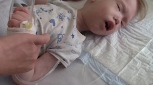 ПОПАЛИ В БОЛЬНИЦУ | Первые дни. Капельницы и уколы. Наша палата. Питание в больнице.