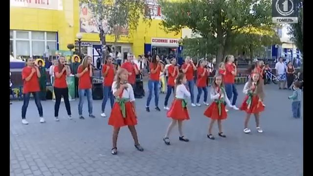 Флешмоб к 14-летию БРСМ смотреть онлайн