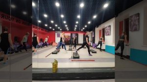 Эффективная тренировка.  домашняя тренировка.  жиросжигающая тренировка с Ксенией Полтарабатько.