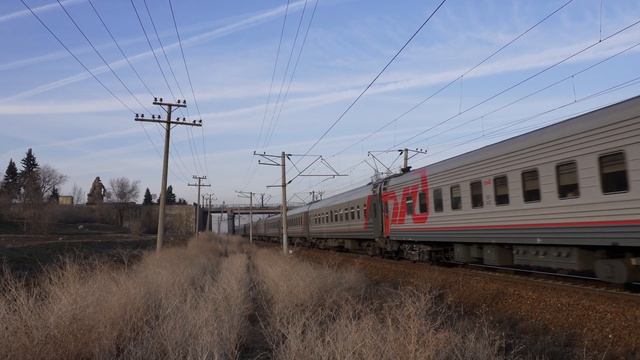 ТЭП70БС-066 с пассажирским поездом №16 Москва - Волгоград смотреть онлайн