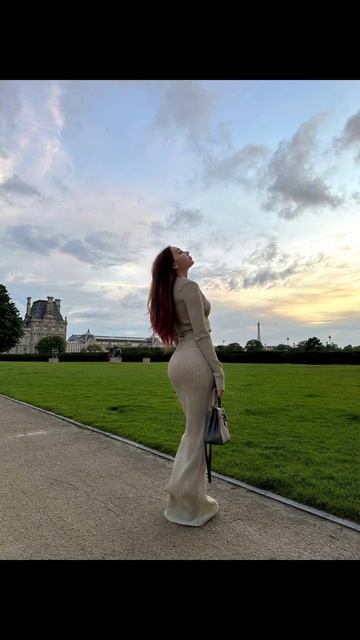 Есть тут кто Юлю и а4 смотреть? смотреть онлайн