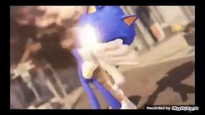 соник танцует под музыку