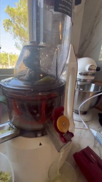 Готовим яблочный сок!🍏 Соседка не обрадовалась😱.￼￼ смотреть онлайн