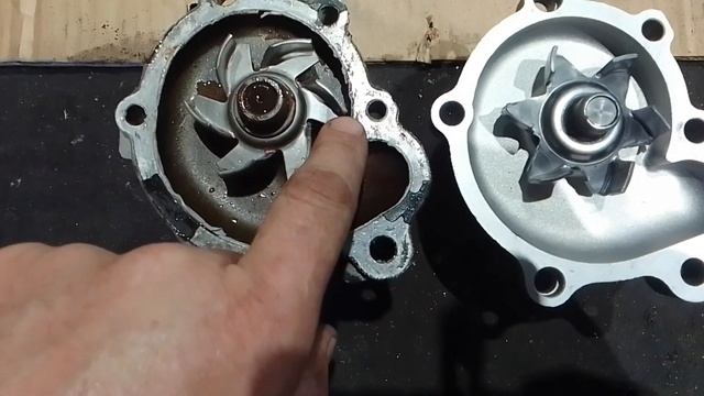 Потекла водяная помпа на Toyota Lite Ace. 3Y-EU