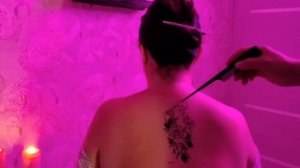 ASMR АСМР Расслабляющее поглаживание спины ♀️