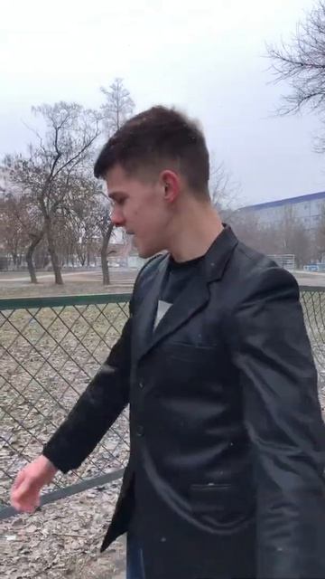Перелез через забор в пиджаке ,, ржака 2022 #тикток#Щерба? смотреть онлайн