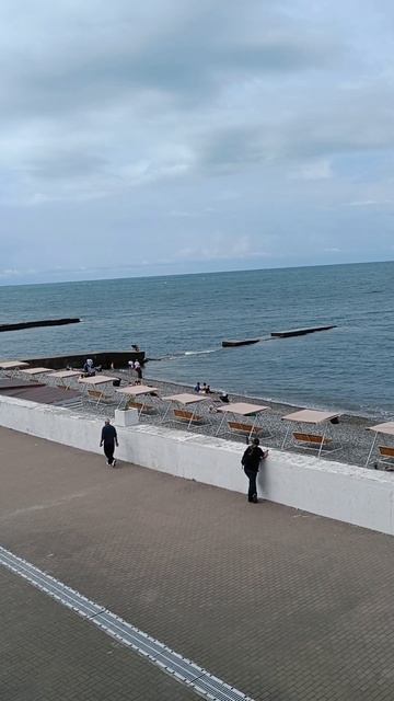 Адлер. РАЗВЛЕКАЛКИ для веселья на пляже у ж.д.вокзала... смотреть онлайн