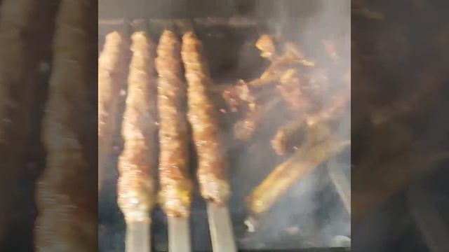 Сочные и вкусные шашлык и люля. А также у нас есть соле? смотреть онлайн