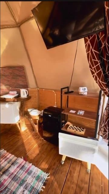 Интерьер номера Бунгало с камином в загородном компле смотреть онлайн