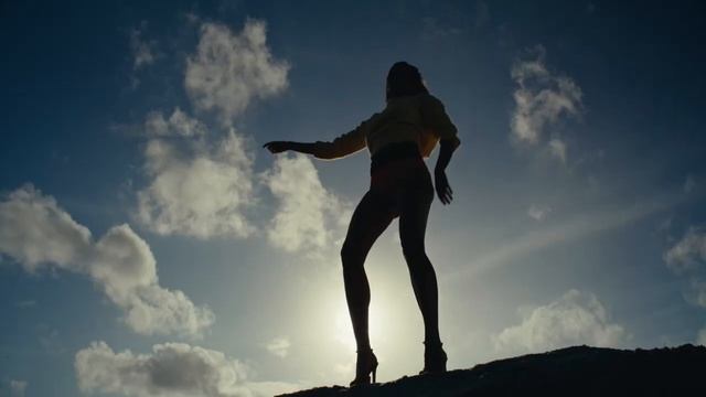 Jimmy Choo (Gisele Bündchen) (2023)