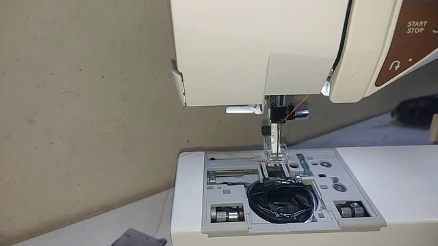 Husqvarna Topaz 50 петляет снизу, запутывает нить.