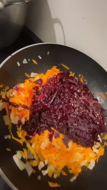 Я бы ела этот суп в любое время года.Зимой-горячий.Лето смотреть онлайн