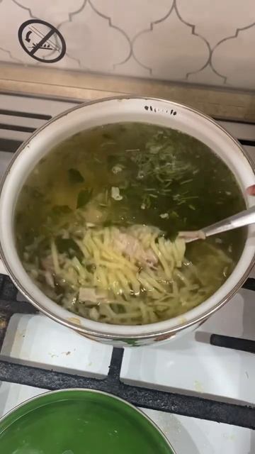 Весь день готовила курицу, а ели в итоге рыбу 😀 #чтопр? смотреть онлайн