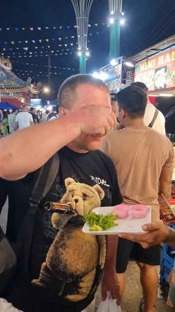 Устрицы в тайланде можно есть смело, проверено. смотреть онлайн