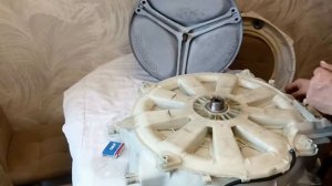 Стиральная машинка ARISTON WMSG 7106. Замена подшипников, раз?