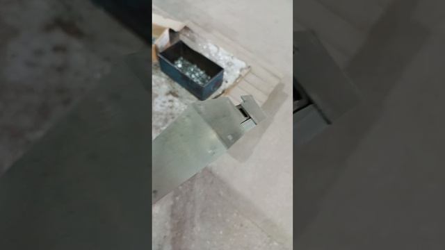 На производстве. Российский завод вентиляционной тех? смотреть онлайн