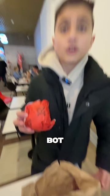 😱Самый БОЛЬШОЙ и МАЛЕНЬКИЙ бургер в КФС ? #shorts #экспер? смотреть онлайн