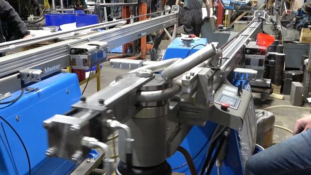 Гибка змеевика из алюминиевой трубы 35х3 мм Трубогиб чп смотреть онлайн