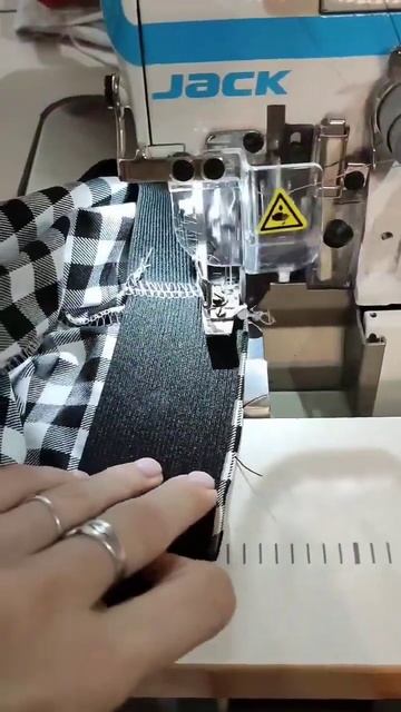 Из двух квадратов и резинки👌 #люблюшить #шьюсама #шью?