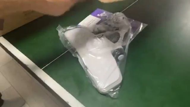 Распаковка — Вертикальный пылесос Kitfort KT-5105-1 смотреть онлайн