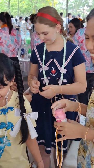 ПиМай. Новый год в Лаосе. Традиции, обряды #laos #тревелвл смотреть онлайн