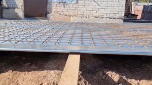 монолитная плита на винтовых сваях