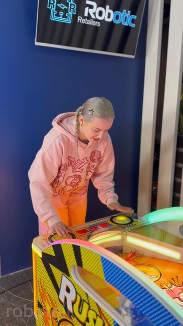 Игровой автомат настольный футбол "Rush Ball" смотреть онлайн