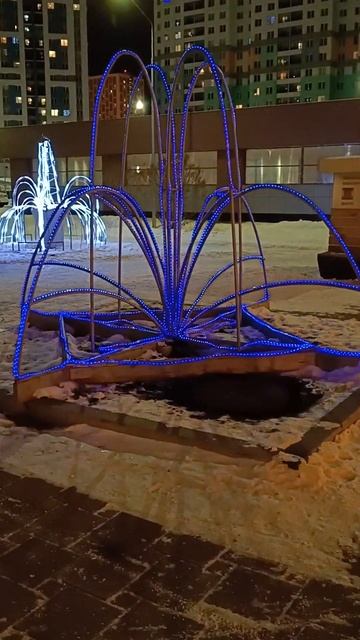 Новый год 2025 Екатеринбург. Украшения и ёлки в Академич смотреть онлайн