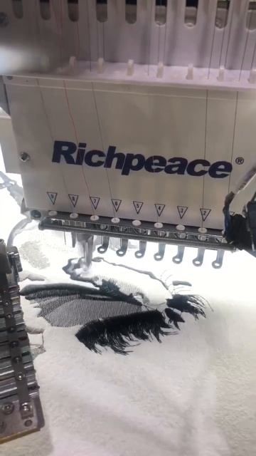 Computerized Embroidery Machine&Máquina De Bordado Por Computadora& Компьютерная вы