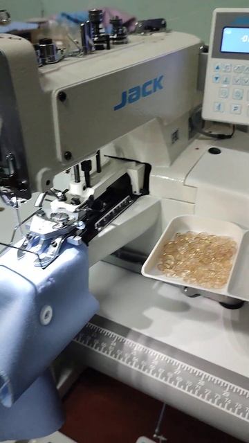 Пуговичная машина Jack