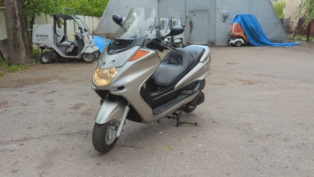 Скутер Yamaha Majesty 250 (120YB30) 2002 г смотреть онлайн