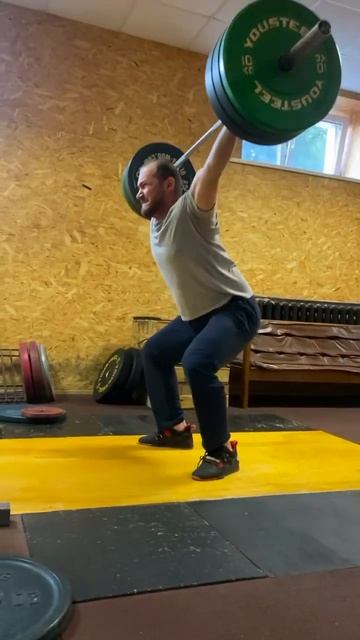 Первая сотка🚀 #crossfit #тяжелаяатлетика #штанга #weightlifting смотреть онлайн