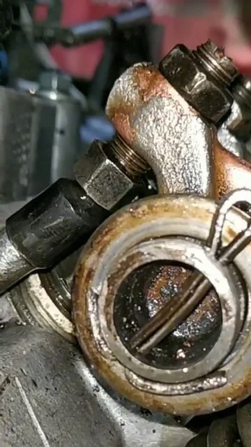 Смазка штанг ГРМ после доработки оси коромысел..#511 #autom смотреть онлайн