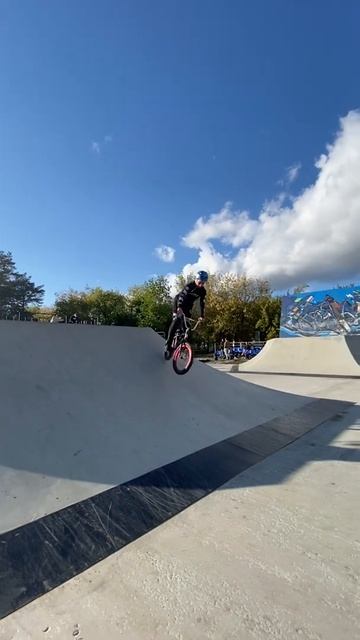 Каменск-Уральский скейт парк, 1 из 3 серий смотреть онлайн