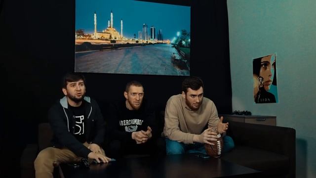 Адам Прикол