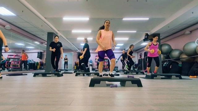 ИНТЕРВАЛЬНАЯ ТРЕНИРОВКА / INTERVAL TRAINING / ГРУППОВАЯ ТРЕНИР смотреть онлайн