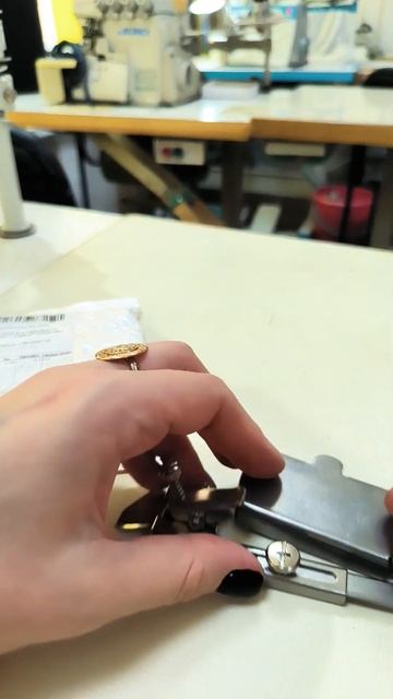 AliExpress! Прижимная лапка  283 ₽ - уже со скидкой -25%https://sl.alie