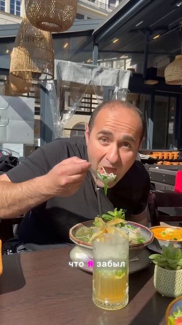 Суп, лапша и ложка — палочки не справились! смотреть онлайн