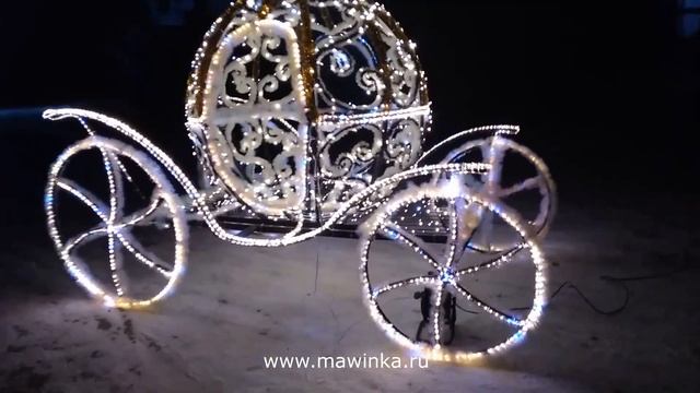 Световая фигура "Золотой подарок с синим бантом" смотреть онлайн