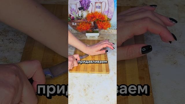 Малосольные огурцы в рассоле за 10 минут, есть можно че? смотреть онлайн