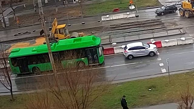 Видео за 21 апреля 2025 года. Работает техника. Челябинск смотреть онлайн