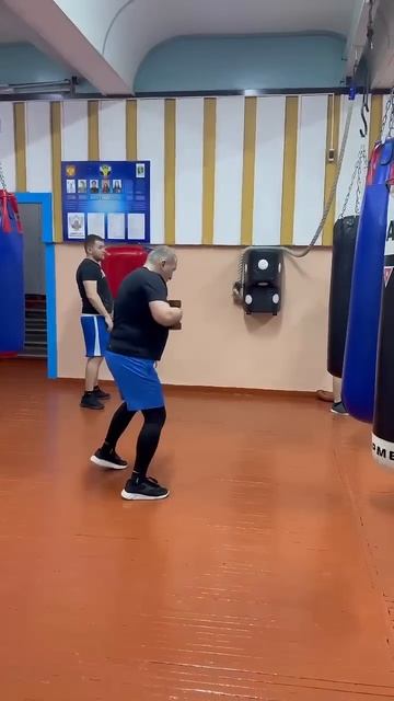 Тренировка с гантелями. Бокс. смотреть онлайн