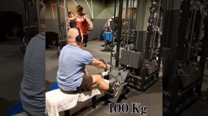 Тяга блока к поясу 100 кг💪🏻Entraînement du dos 🔥Traction de bloc à la c