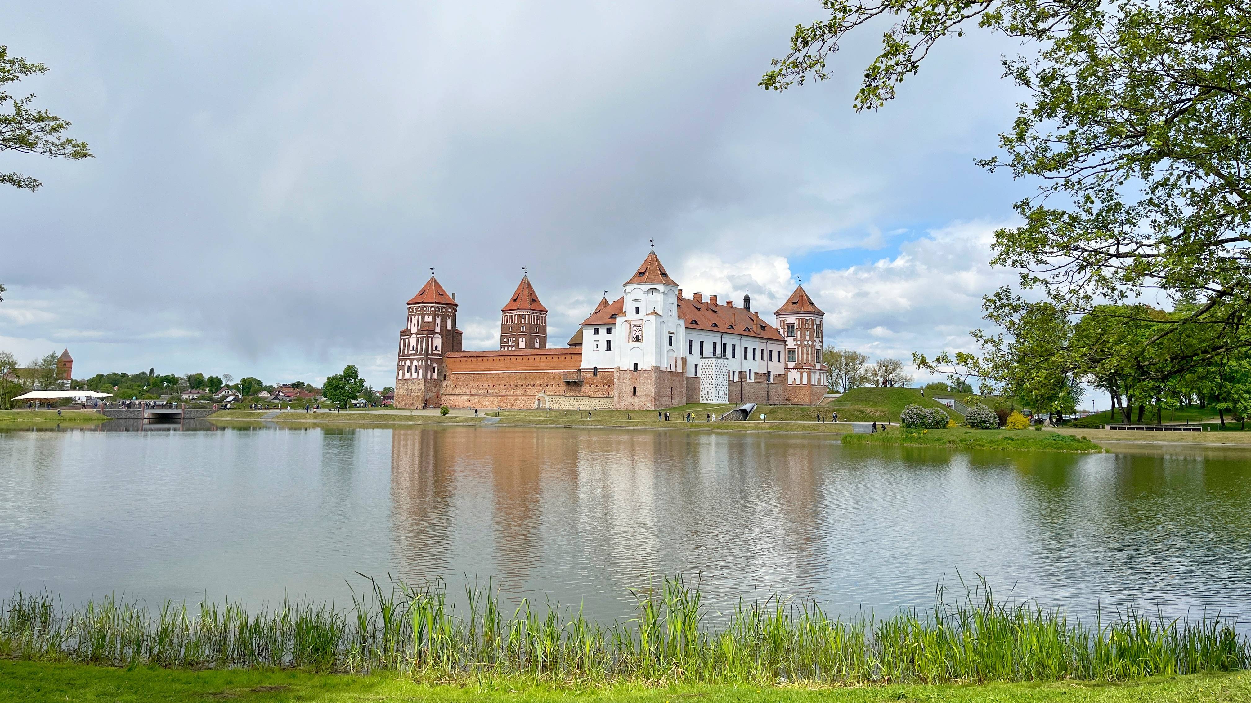 Мирский замок (Беларусь)