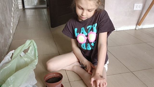 День рождение бабы Веры. Садим лук) Репетиция на балет? смотреть онлайн