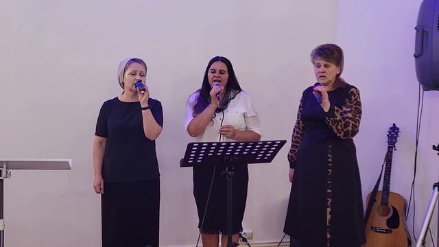 Хотела б я хозяйкой горницы той быть...сестры ц.Дом Отца