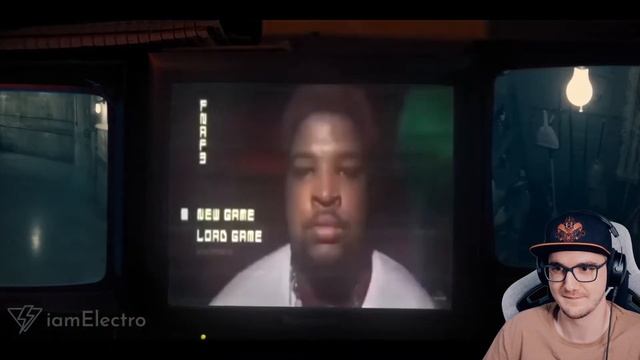 ФНАФ - FIVE NIGHTS AT MISHANYA'S переозвучка "пиццерия Мишани" (FNAF) | Реакция на заказ смотреть онлайн